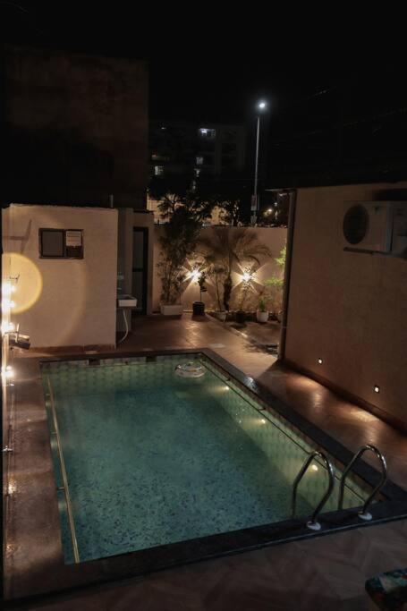 Saiba Outhouse- 4 Bed Room- Pool- Theatre- Partyhall- Garden & Terrace Sitting Area Jaipur Eksteriør bilde