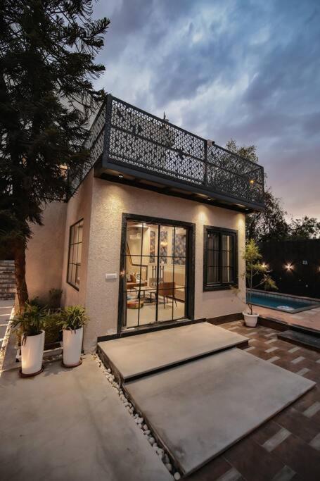 Saiba Outhouse- 4 Bed Room- Pool- Theatre- Partyhall- Garden & Terrace Sitting Area Jaipur Eksteriør bilde