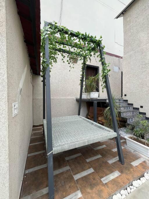 Saiba Outhouse- 4 Bed Room- Pool- Theatre- Partyhall- Garden & Terrace Sitting Area Jaipur Eksteriør bilde